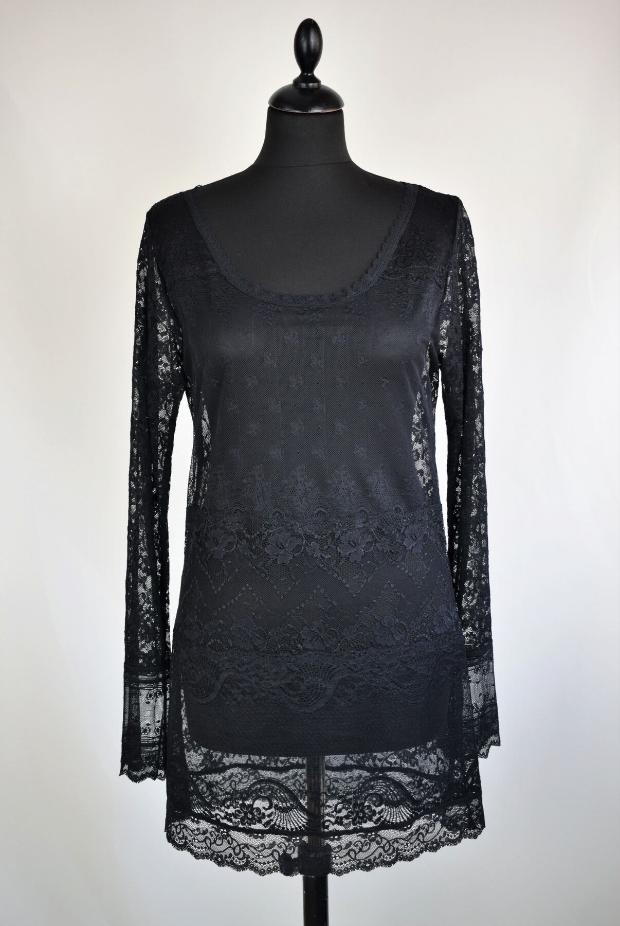 Top dentelle <span class="model">[Kristel]</span>